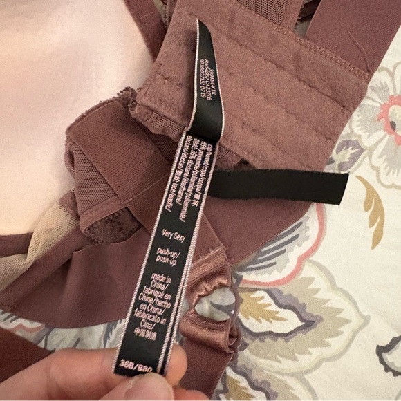 Victoria’s Secret Elegant Mauve Lace Very Sexy Push-up Bra Size 36B Padded Mesh - Picture 9 of 10